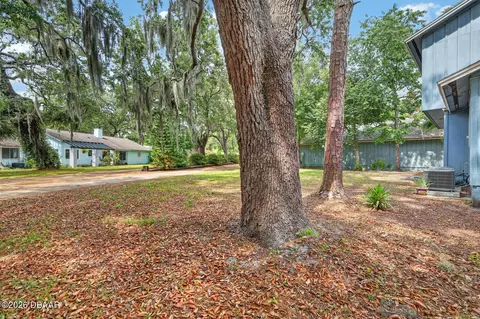 Exterior - 26 Baymeadow Ct, Ormond Beach, FL 32174 photo 7 of 17