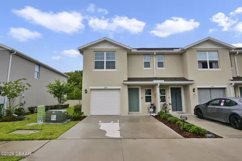 660 Moscato Dr, Holly Hill, FL 32117