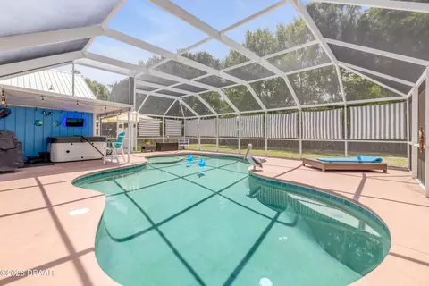 Exterior - 190 County Road 35, Bunnell, FL 32110 photo 5 of 14