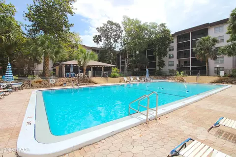 Exterior - 640 N Nova Rd, Ormond Beach, FL 32174 photo 6 of 12
