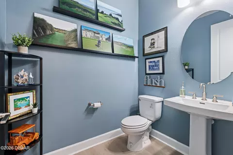 Bath - 1391 Arklow Cir, Ormond Beach, FL 32174 photo 1 of 9
