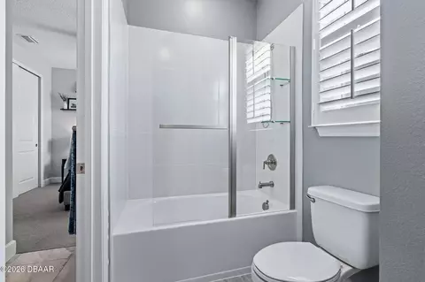 Bath - 1391 Arklow Cir, Ormond Beach, FL 32174 photo 8 of 9