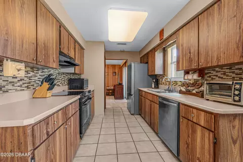 Kitchen - 134 Dianne Dr, Ormond Beach, FL 32176 photo 1 of 3