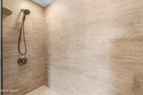 Bath - 134 Dianne Dr, Ormond Beach, FL 32176 photo 2 of 4