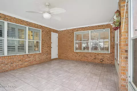Exterior - 2 Queen Ann Ct, Ormond Beach, FL 32174 photo 2 of 8