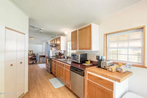 Kitchen - 2122 Hazelnut St, Bunnell, FL 32110 photo 3 of 3