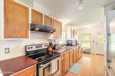 Kitchen - 2122 Hazelnut St, Bunnell, FL 32110 photo 2 of 3