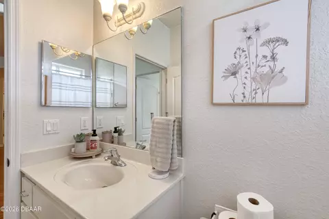 Bath - 38 Timucuan Dr, Ormond Beach, FL 32174 photo 5 of 5