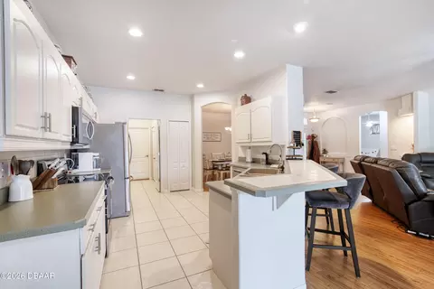 Kitchen - 38 Timucuan Dr, Ormond Beach, FL 32174 photo 2 of 4