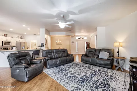 Living - 38 Timucuan Dr, Ormond Beach, FL 32174 photo 3 of 4