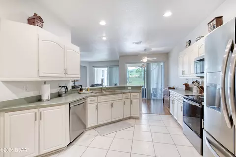 Kitchen - 38 Timucuan Dr, Ormond Beach, FL 32174 photo 3 of 4