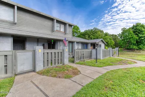 Exterior - 210 Lemon Tree Ln, Ormond Beach, FL 32174 photo 6 of 6