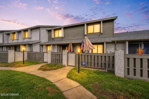 210 Lemon Tree Ln, Ormond Beach, FL 32174