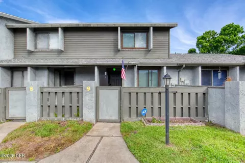 Exterior - 210 Lemon Tree Ln, Ormond Beach, FL 32174 photo 2 of 6