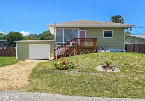 111 River Beach Dr, Ormond Beach, FL 32176