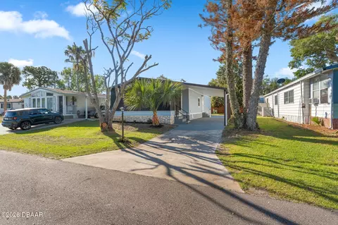 142 Indian River Dr N, Edgewater, FL 32141