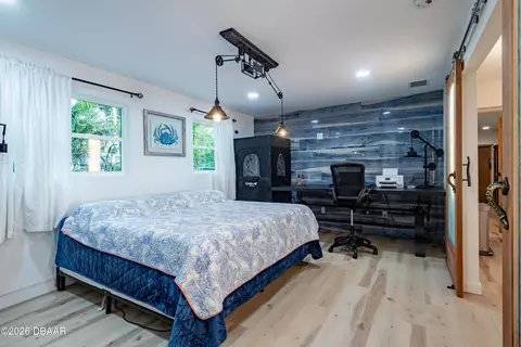 Bedroom - 500 S Riverside Dr, Edgewater, FL 32132 photo 2 of 7