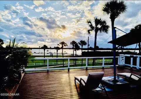 500 S Riverside Dr, Edgewater, FL 32132
