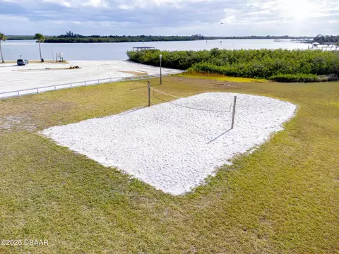 View/Area - 500 S Riverside Dr, Edgewater, FL 32132 photo 4 of 10