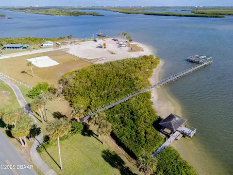 View/Area - 500 S Riverside Dr, Edgewater, FL 32132 photo 1 of 10