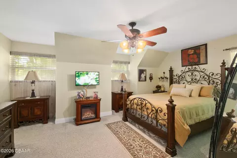 Bedroom - 105 Willow Bend Ln, Ormond Beach, FL 32174 photo 1 of 9