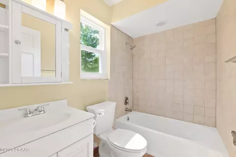 Bath - 105 Willow Bend Ln, Ormond Beach, FL 32174 photo 6 of 6