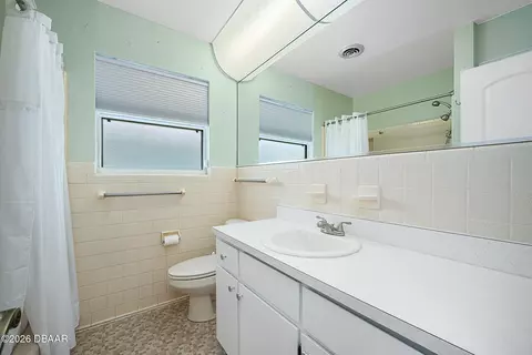 Bath - Undisclosed, Ormond Beach, FL 32176 photo 1 of 5