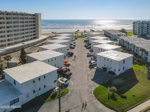 547 N Atlantic Ave, New Smyrna Beach, FL 32169