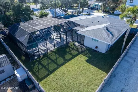 900 E 1st Ave, New Smyrna Beach, FL 32169