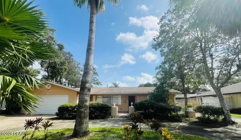 711 Lindenwood Cir E, Ormond Beach, FL 32174