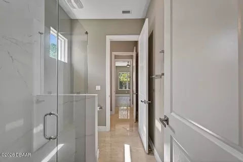 Entry Way - 708 Woodbridge Ct, Ormond Beach, FL 32174 photo 4 of 5