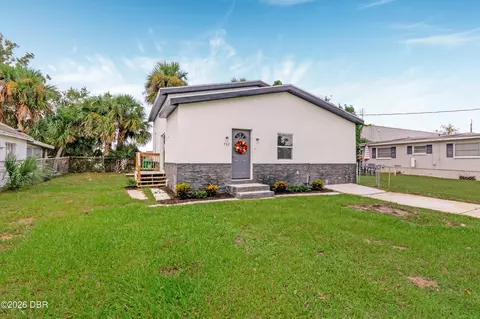 732 Avondale Ave, Holly Hill, FL 32117