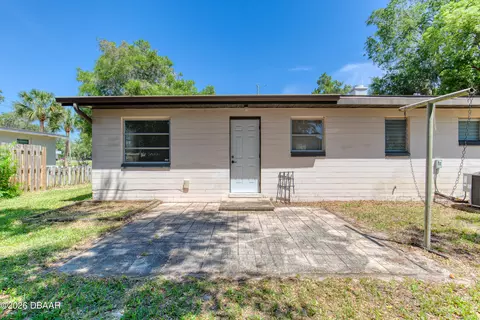 Exterior - 102 Ellsworth Ave, Ormond Beach, FL 32174 photo 1 of 2