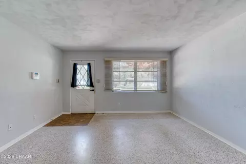 Living - 102 Ellsworth Ave, Ormond Beach, FL 32174 photo 1 of 4