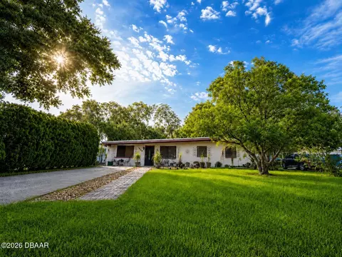 608 Dixie Ln, South Daytona, FL 32119