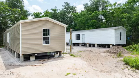 214 W Carroll Ave, Deland, FL 32720