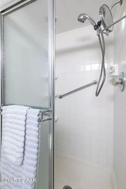 Bath - 89 S Atlantic Ave, Ormond Beach, FL 32176 photo 7 of 7