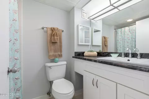 Bath - 89 S Atlantic Ave, Ormond Beach, FL 32176 photo 3 of 7