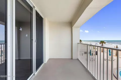 Exterior - 89 S Atlantic Ave, Ormond Beach, FL 32176 photo 1 of 13