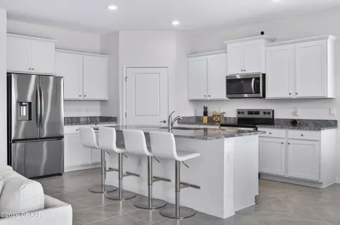 Kitchen - 4975 NW 39th Loop, Ocala, FL 34482 photo 1 of 4