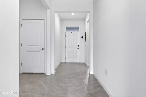 Entry Way - 4975 NW 39th Loop, Ocala, FL 34482 photo 6 of 6