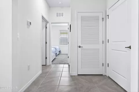Entry Way - 4975 NW 39th Loop, Ocala, FL 34482 photo 4 of 6