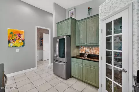 Kitchen - 41 Bay Pointe Dr, Ormond Beach, FL 32174 photo 4 of 5
