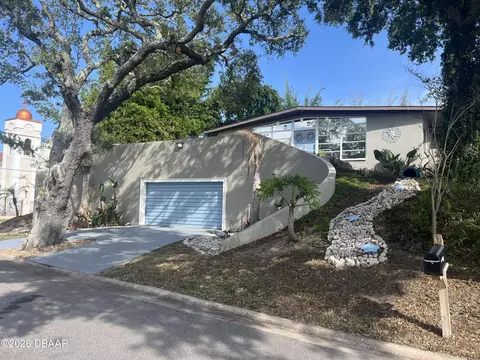 9 Fountainebleau Cir, Daytona Beach, FL 32118
