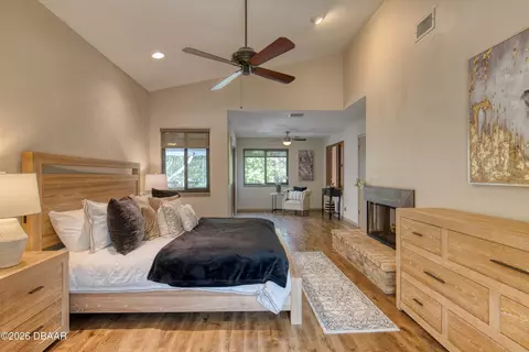 Bedroom - 344 Tymber Run, Ormond Beach, FL 32174 photo 4 of 9