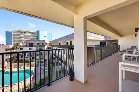 Exterior - 935 Ocean Shore Blvd, Ormond Beach, FL 32176 photo 3 of 5
