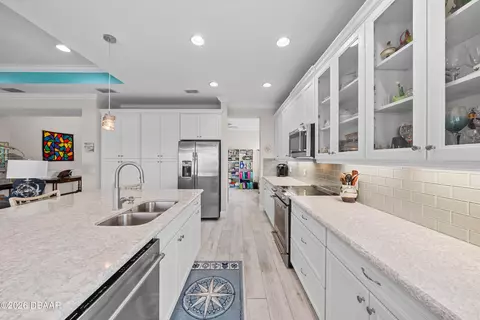 221 Sand Bar Ln, Daytona Beach, FL 32124
