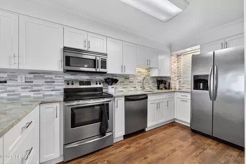 Kitchen - 1133 Ocean Shore Blvd, Ormond Beach, FL 32176 photo 1 of 5