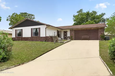 1075 Kingswood Way, Port Orange, FL 32129