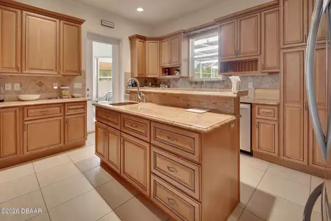 Kitchen - 443 Juniper Ln, Ormond Beach, FL 32174 photo 1 of 7